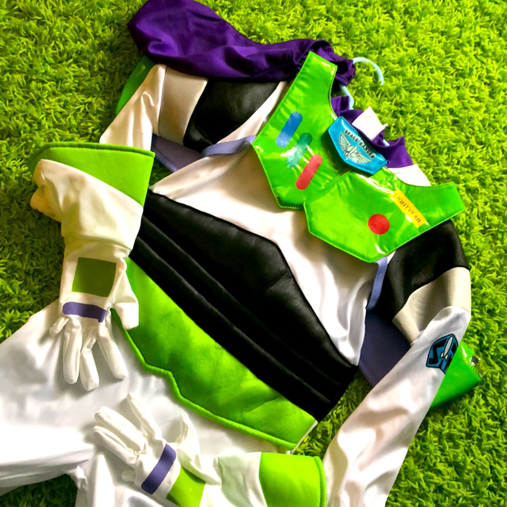 Disney - Buzzlight Year Deluxe Costume, Size 4